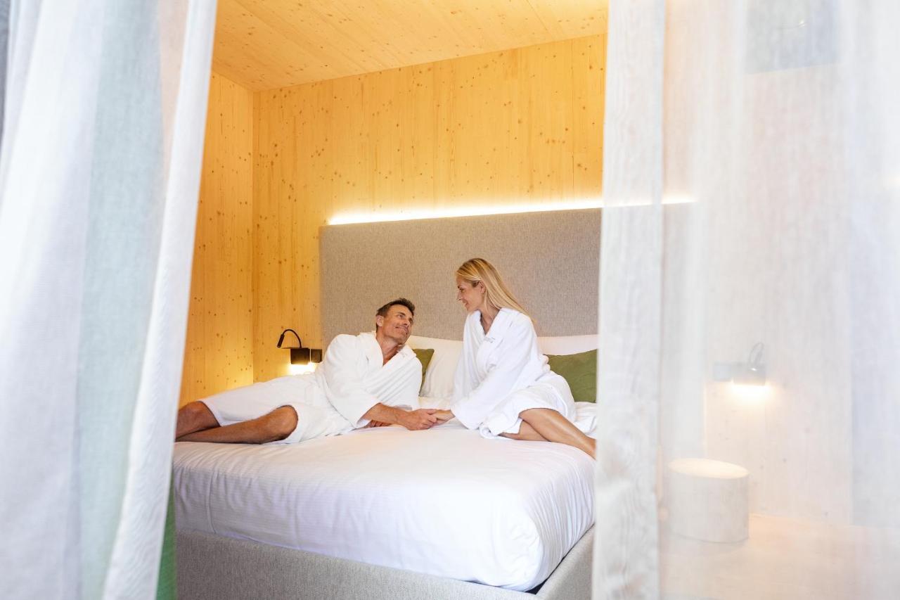 Treelodgy, The Tree House Hotel Riva del Garda Bagian luar foto