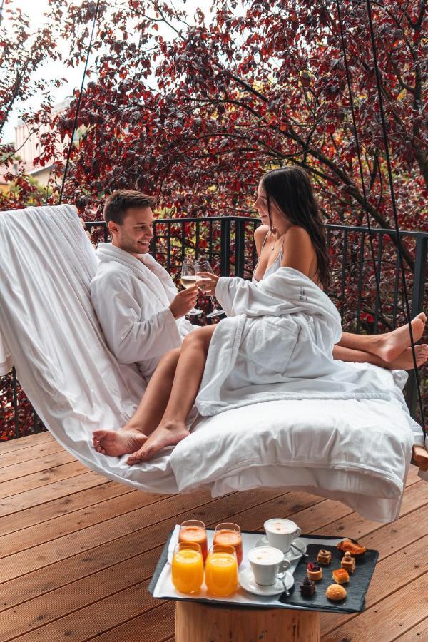 Treelodgy, The Tree House Hotel Riva del Garda Bagian luar foto